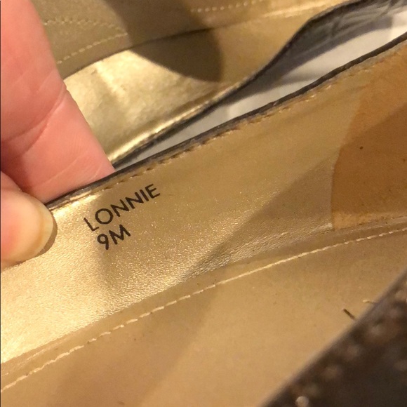 Tahari high heeled pumps, leather, size 9 - Picture 9 of 11